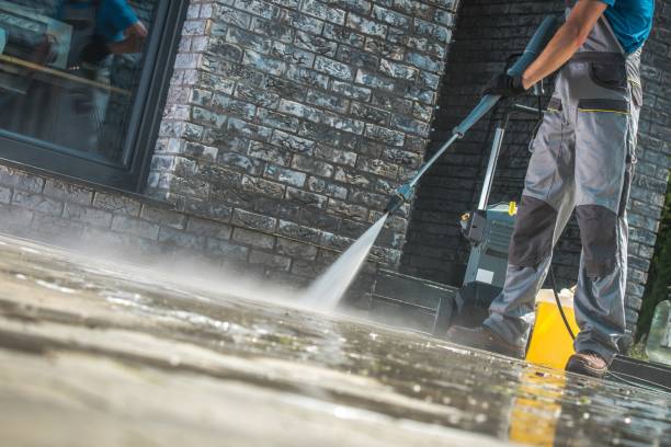 Best Sidewalk and Walkway Cleaning  in Highland City, FL